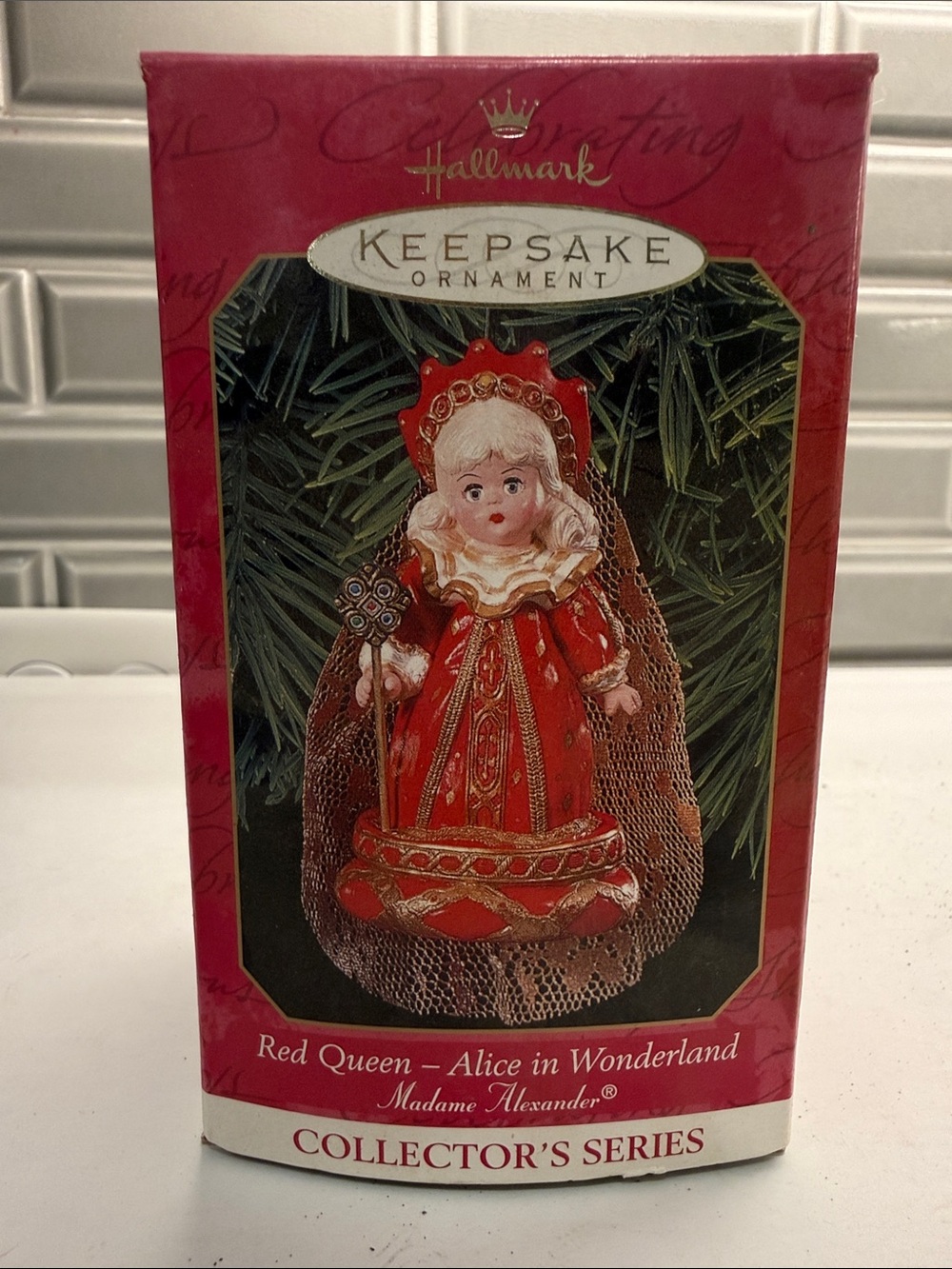 Vintage 1999 Hallmark Red and Gold Queen Ornament - Alice in Wonderland